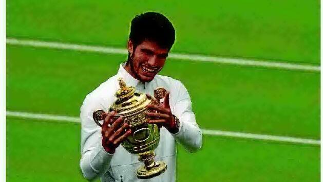 Alcaraz dethrones Djokovic